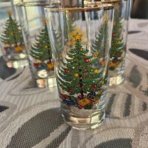 Vintage Spode Holiday Decor Glasses with Gold Rim. 6 glasses